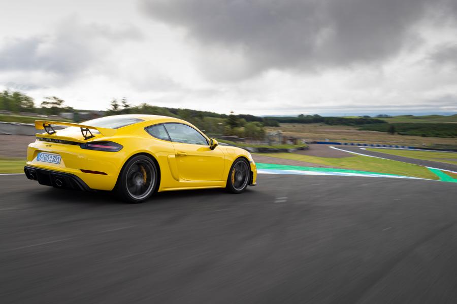  Porsche 718 Cayman GT4 (982C) 2019 года  (WW) (фото 138 из 190)